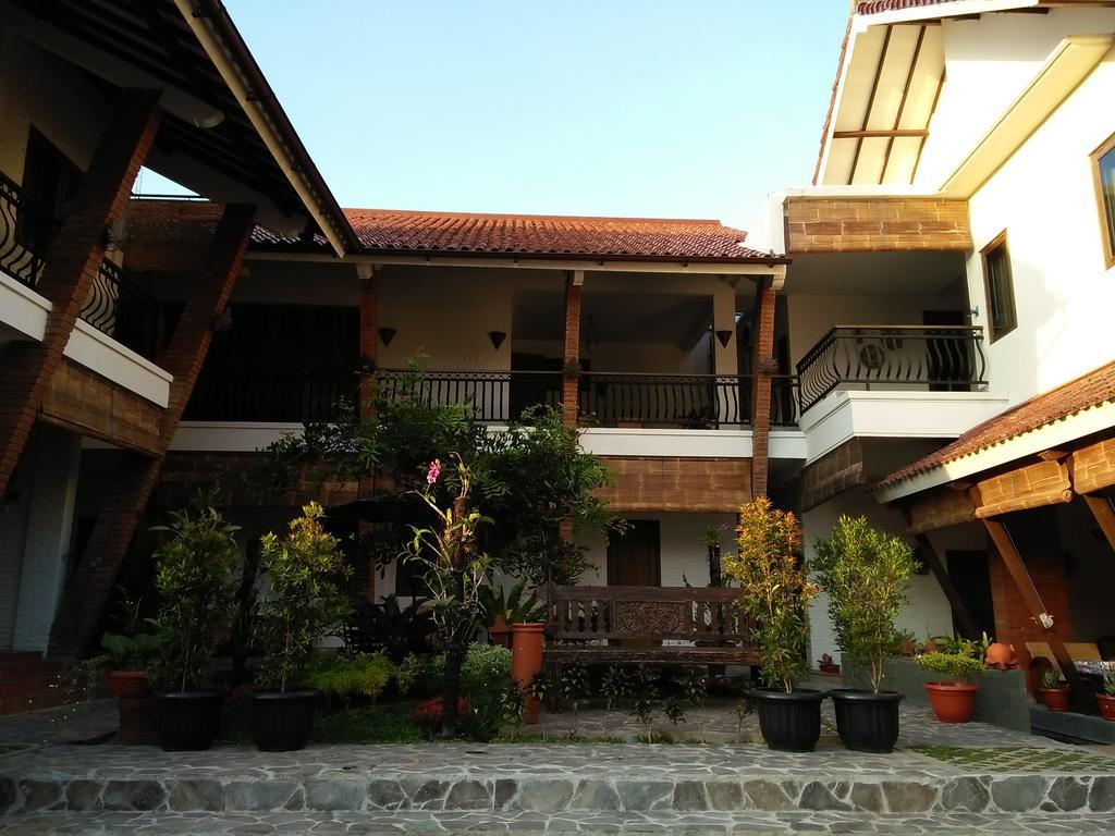 Satu Kayen Guest House 스레맨 외부 사진