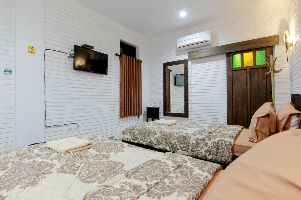 Satu Kayen Guest House 스레맨 외부 사진