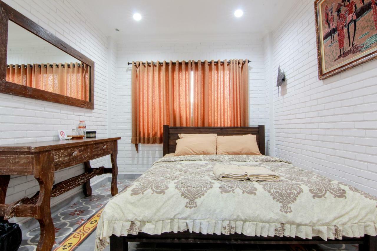 Satu Kayen Guest House 스레맨 외부 사진