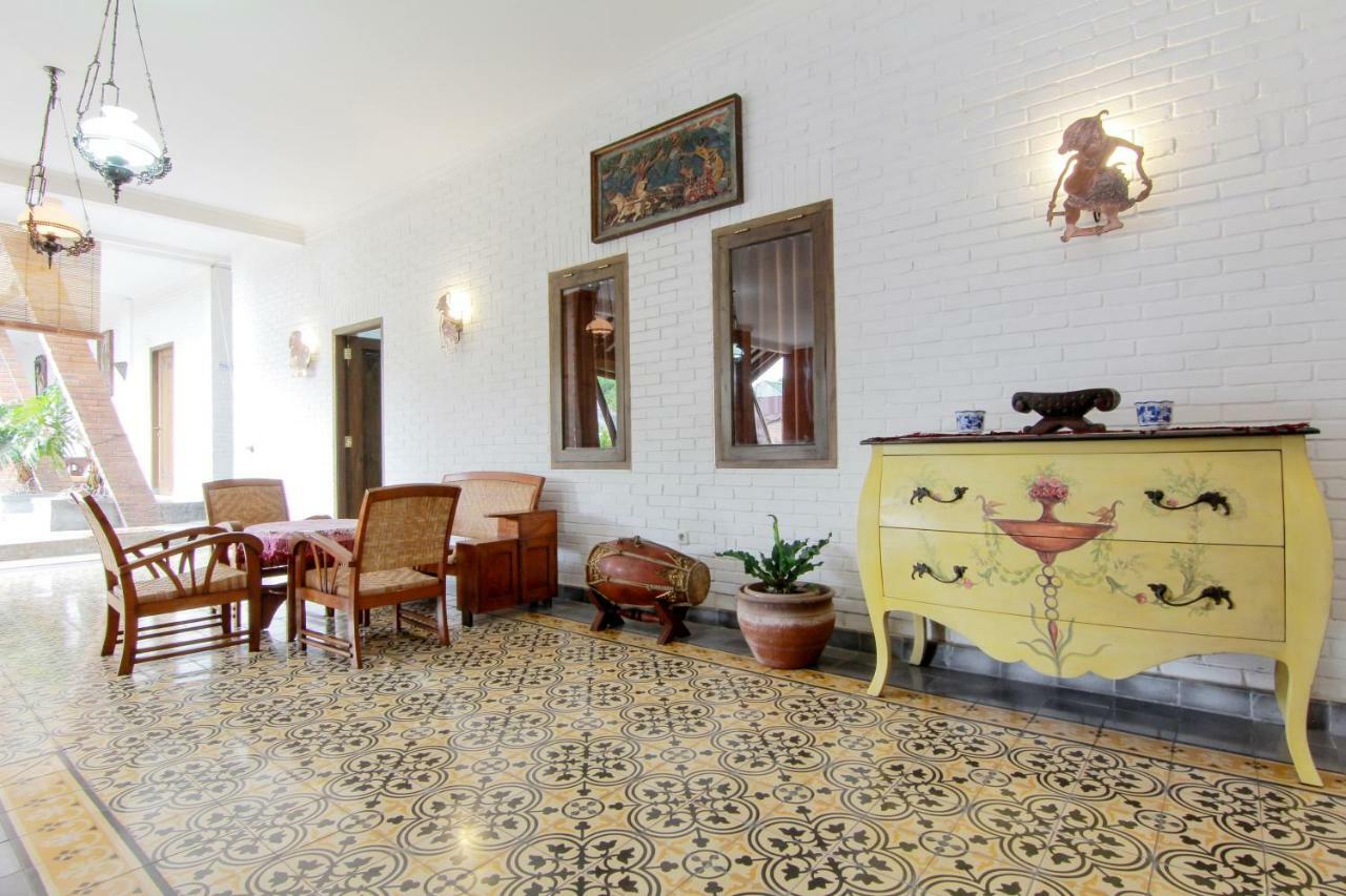 Satu Kayen Guest House 스레맨 외부 사진